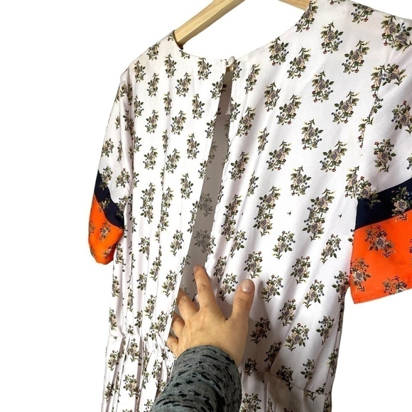 Floral Dress With Pleating 🤍 - Picture 6 of 14